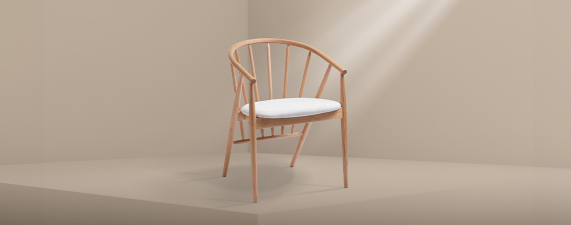 Dębowe krzesło do jadalni z siedziskiem w kolorze naturalnej bieli  wykonane z litego dębu 